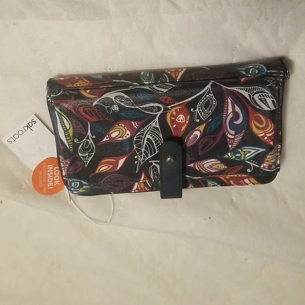 Sakroots wallet with cell phone holder